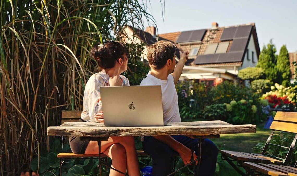 Wie hoch sind die Kosten für eine 10 kWp Photovoltaikanlage mit Speicher?
